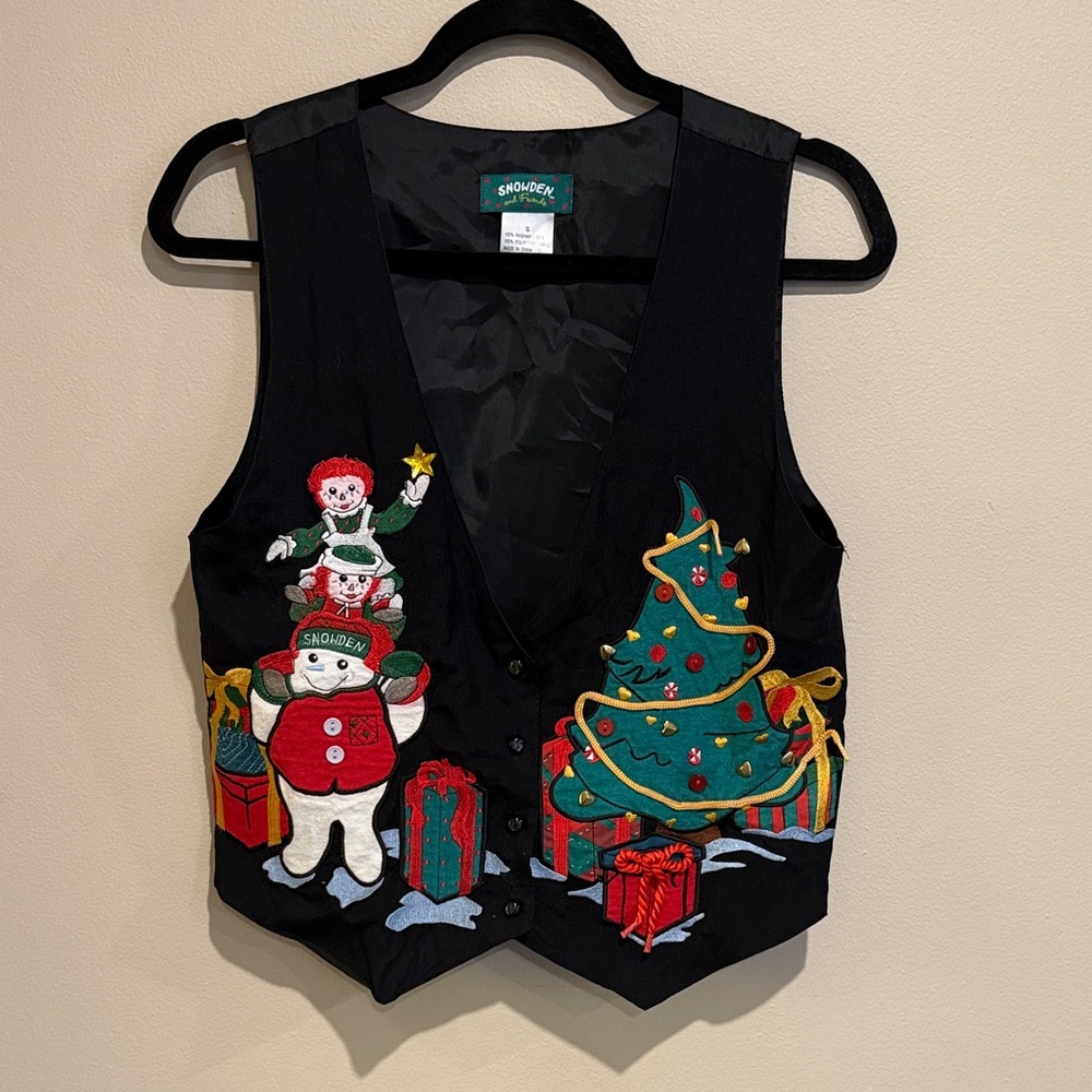 Snowden Black Vintage Rageddy Ann and Andy Christmas Vest Super Festive Cute